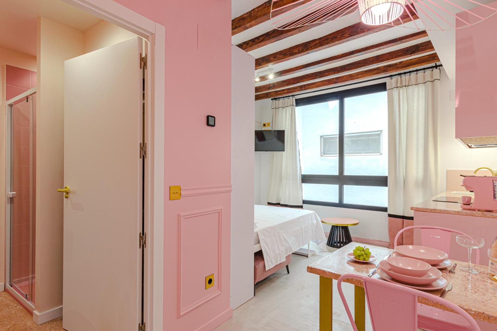 Glamorous Pink Studio In City Center Alicante Exterior foto